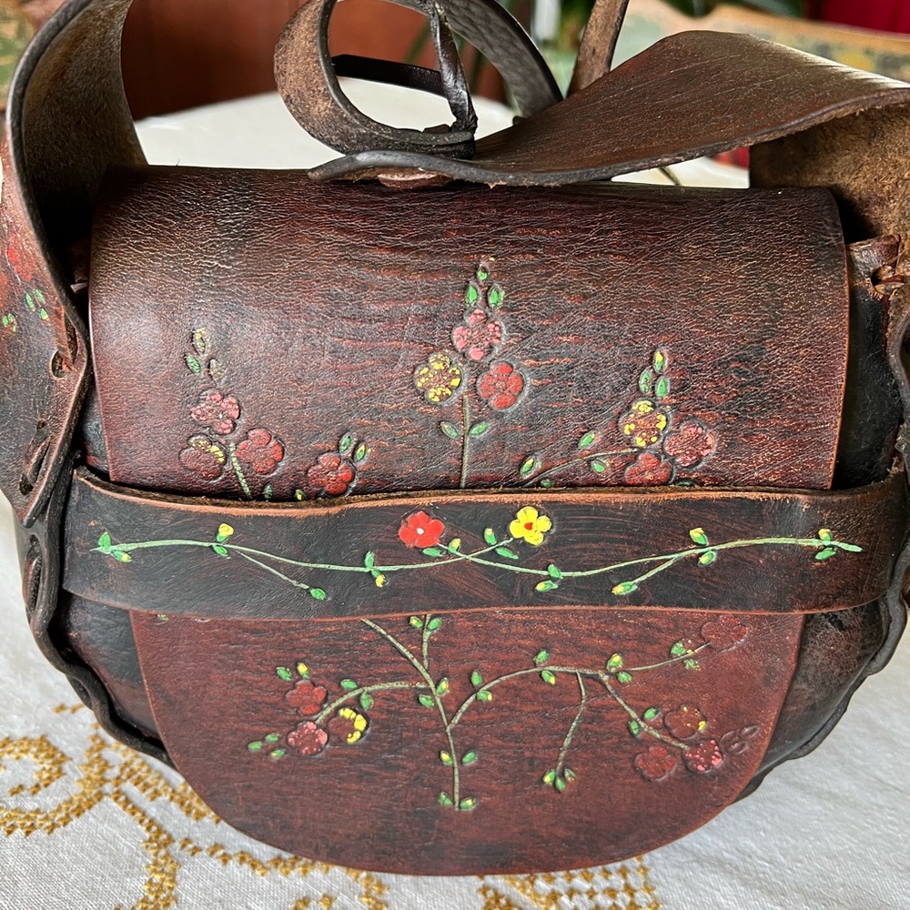 Vintage Tooled Leather Purse